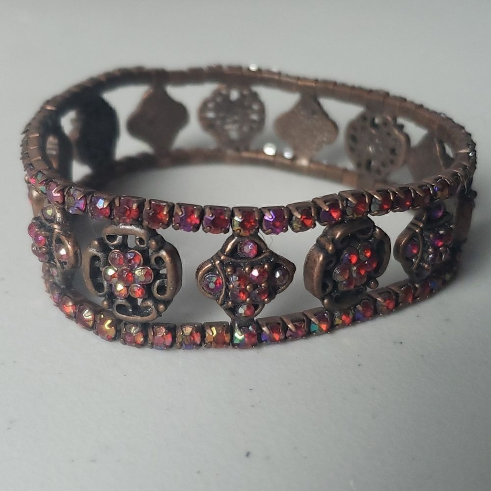 ‎Vintage-like Red Bracelete